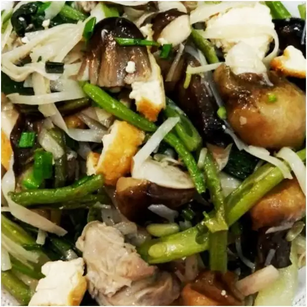 Hình ảnh món Cách làm bánh đa xào chay đơn giản thơm ngon hấp dẫn tại nhà - Công thức nấu ăn chi tiết