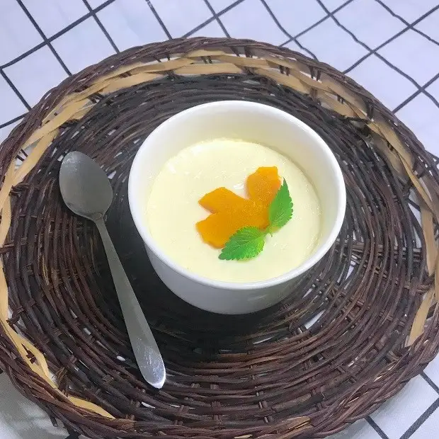 Cách làm Cách làm lòng trắng trứng hấp sữa tươi mịn béo thơm lừng hấp dẫn Hình ảnh món Cách làm lòng trắng trứng hấp sữa tươi mịn béo thơm lừng hấp dẫn - Công thức nấu ăn chi tiết