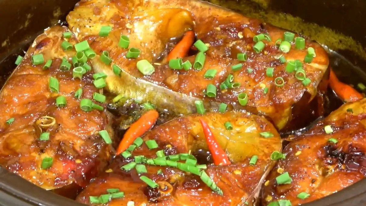 Hình ảnh món Cách làm cá dứa kho tộ thơm ngon đậm đà cực hao cơm đơn giản tại nhà - Công thức nấu ăn chi tiết