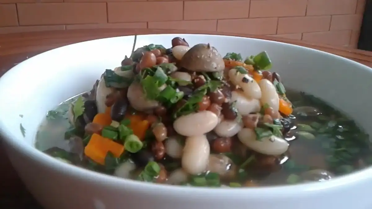 Cách làm 2 cách nấu canh đậu đỏ với sườn và cá chép hấp dẫn giúp thanh nhiệt ngày hè Hình ảnh món 2 cách nấu canh đậu đỏ với sườn và cá chép hấp dẫn giúp thanh nhiệt ngày hè - Công thức nấu ăn chi tiết