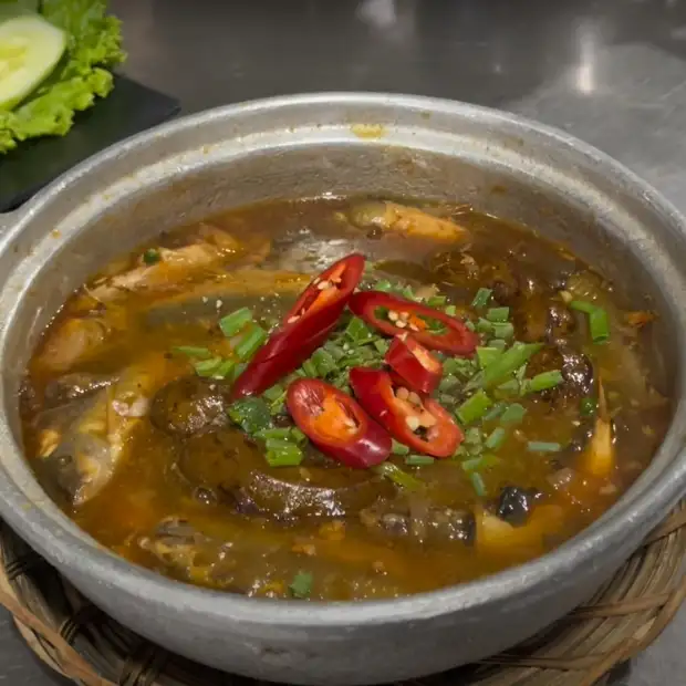 Cách làm 2 cách làm cá heo kho lạt và kho tiêu ngon đậm đà cho mâm cơm chiều hấp dẫn Hình ảnh món 2 cách làm cá heo kho lạt và kho tiêu ngon đậm đà cho mâm cơm chiều hấp dẫn - Công thức nấu ăn chi tiết