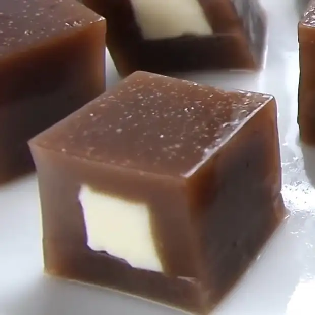 Cách làm 2 cách làm thạch milo cube và thạch milo cube nhân phô mai thơm béo Hình ảnh món 2 cách làm thạch milo cube và thạch milo cube nhân phô mai thơm béo - Công thức nấu ăn chi tiết