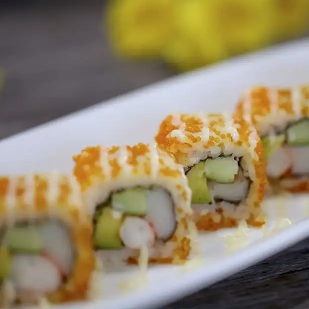 Hình ảnh món Cách làm maki sushi thơm ngon, dinh dưỡng tại nhà - Công thức nấu ăn chi tiết