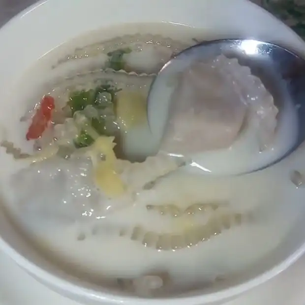 Cách làm 2 cách nấu chè chuối khoai môn béo bùi thơm ngon cực dễ làm Hình ảnh món 2 cách nấu chè chuối khoai môn béo bùi thơm ngon cực dễ làm - Công thức nấu ăn chi tiết