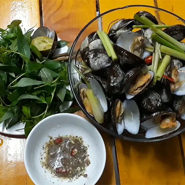 Cách làm Cách làm sò lông hấp sả ngon ngọt, bổ dưỡng, thơm nức mũi cho cả nhà Hình ảnh món Cách làm sò lông hấp sả ngon ngọt, bổ dưỡng, thơm nức mũi cho cả nhà - Công thức nấu ăn chi tiết