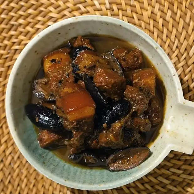 Hình ảnh món 2 cách làm thịt kho trám đen và thịt kho trám xanh thơm ngon khó cưỡng - Công thức nấu ăn chi tiết